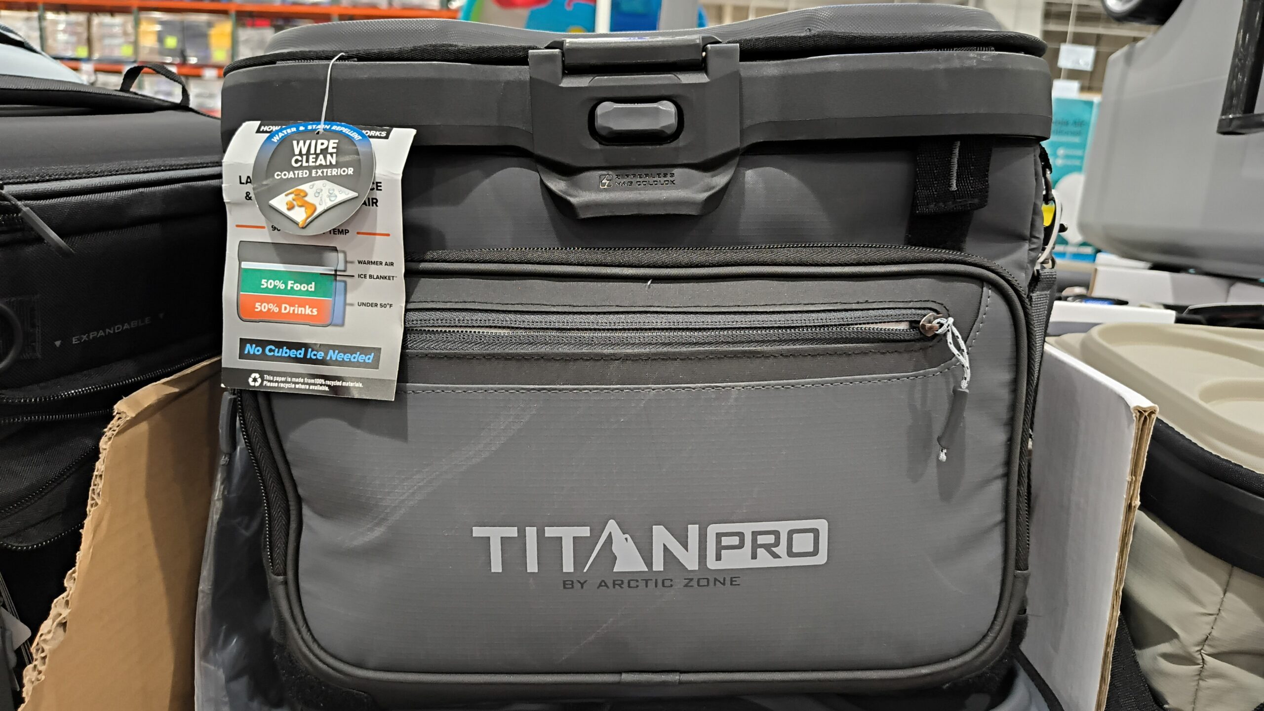 C. Hielera de Alto Rendimiento Titan Pro Sin Cierre (40 latas) - Imagen 4