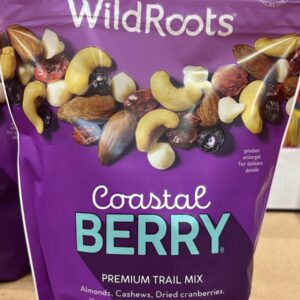 C. Mezcla de Frutos Secos WildRoots Coastal Berry (26 oz / 737 g)
