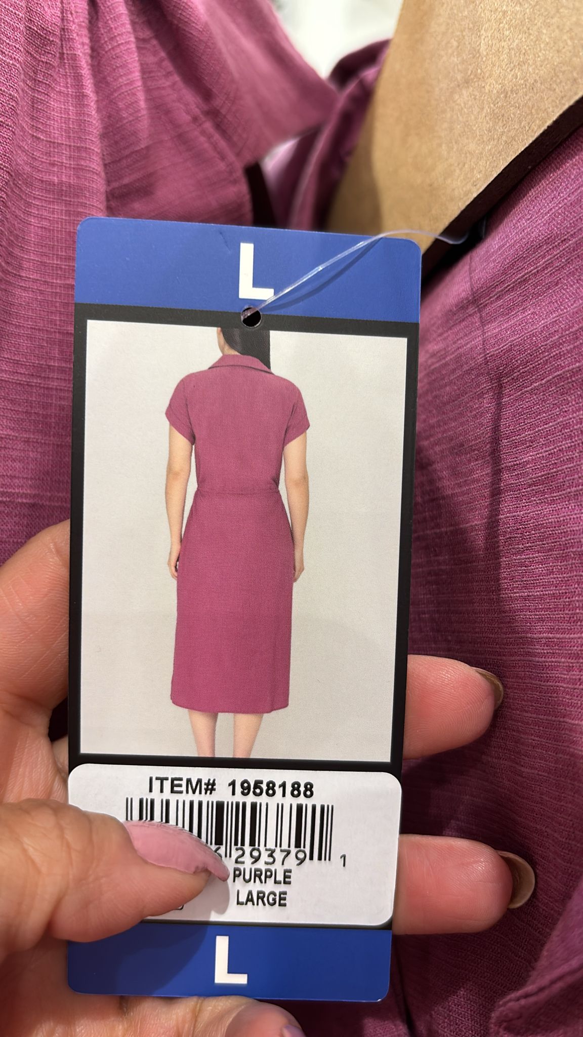 C. Vestido Midi con Botones de Diseñador Jewel Badgley Mischka - Imagen 7