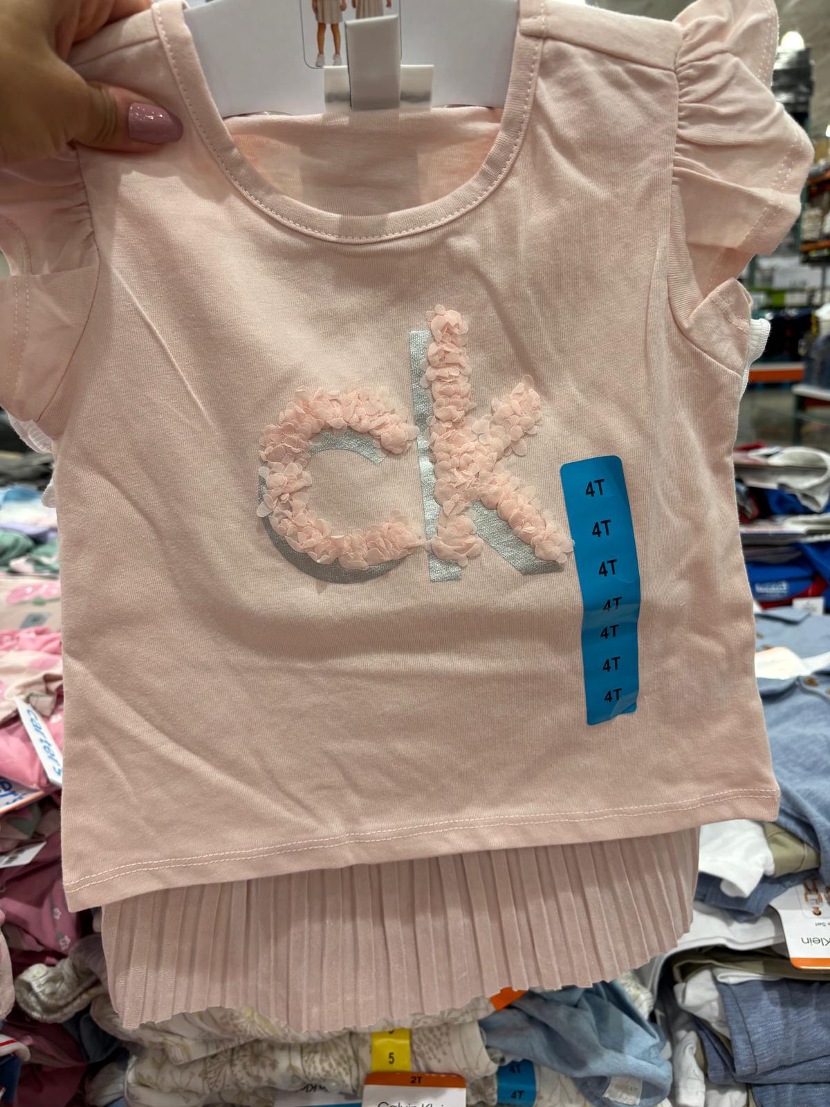 C. Conjunto Calvin Klein de 3 Piezas con Falda-Short para Niña - Imagen 3