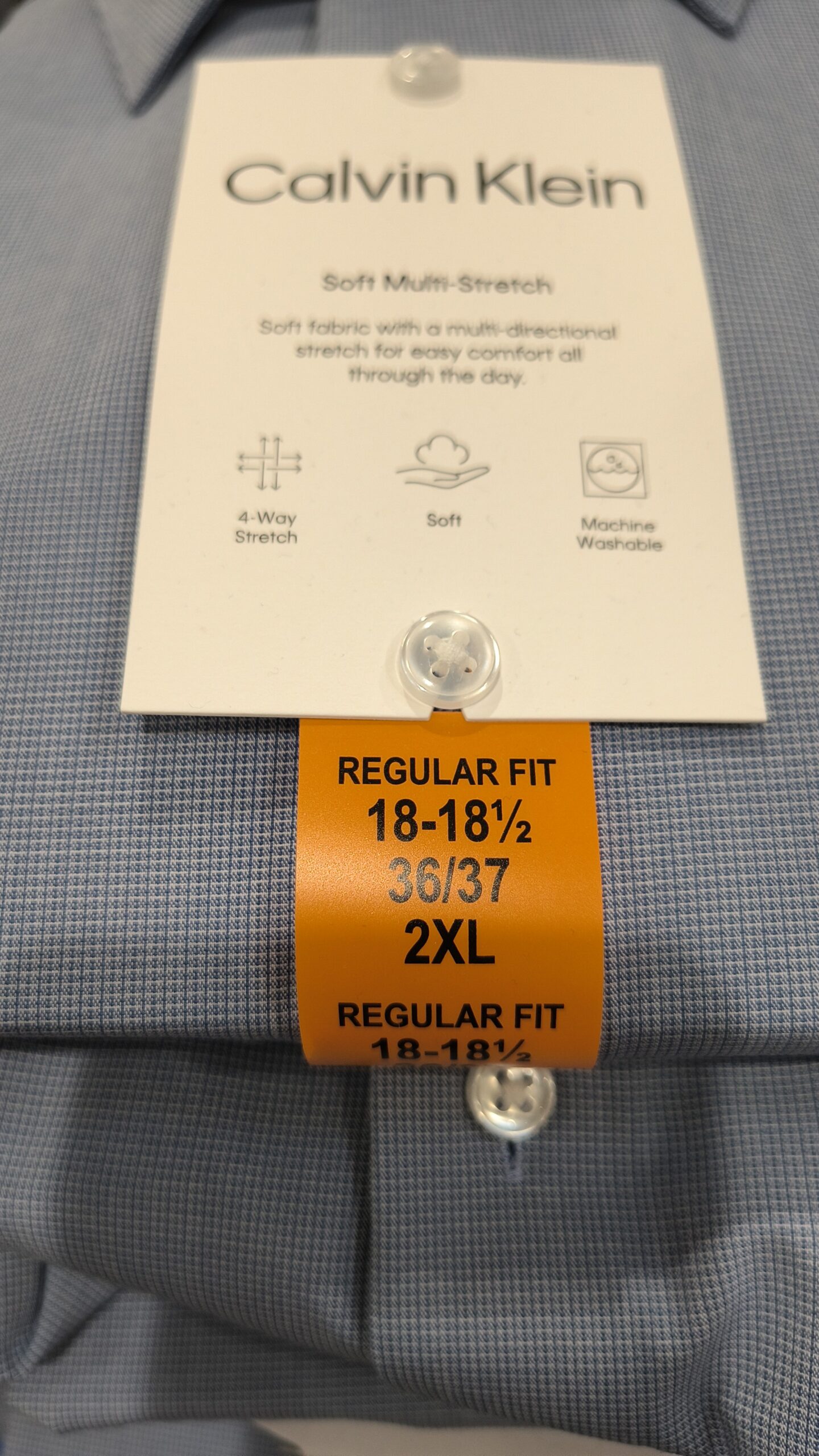 C. Camisa de Vestir Ultra Ligera y Elástica Calvin Klein para Hombre - Imagen 2